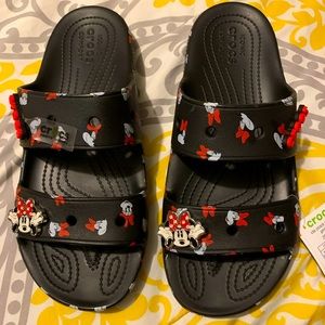 Women’s Minnie Mouse Croc Sandals Size 10, NWT